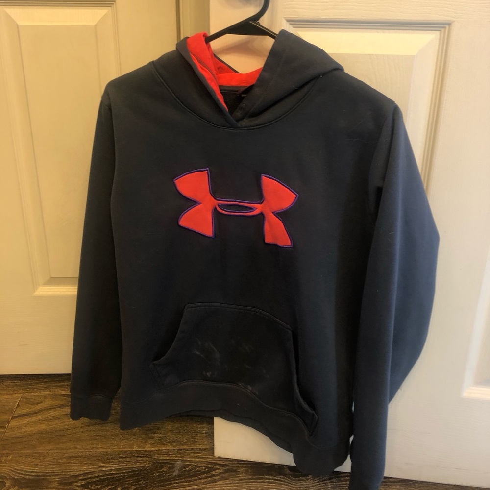 Under armour sweatshirt
